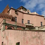 Castello Di Отель типа 