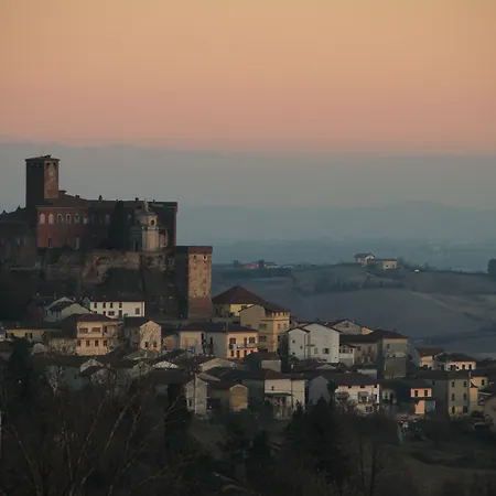 Castello Di 住宿加早餐酒店 San Giorgio Monferrato