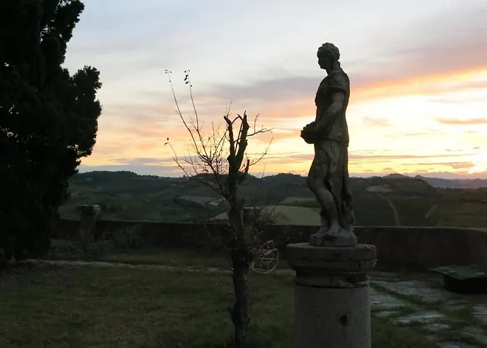 Castello Di Отель типа 