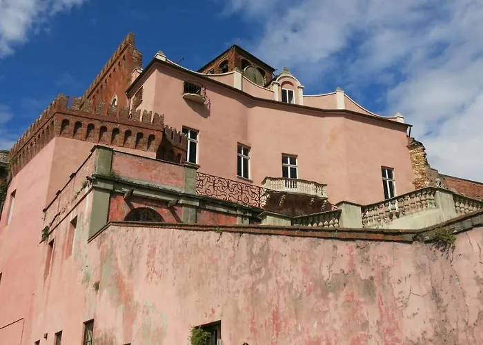 Castello Di Отель типа 