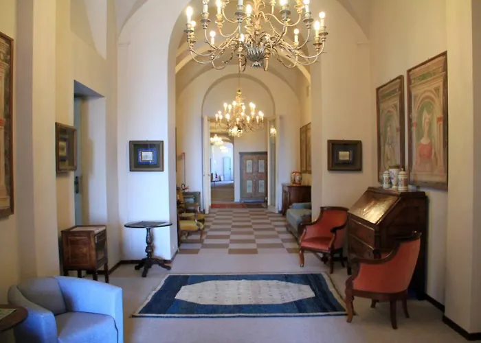 Castello Di Отель типа 